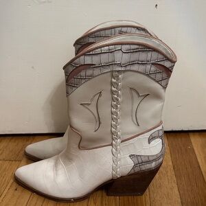 Dolce Vita White and Brown Heeled Boots